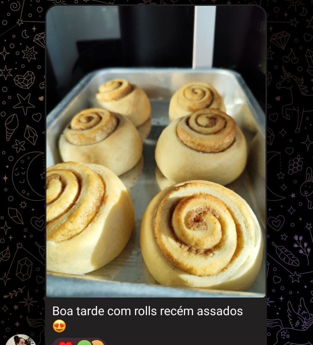 Depoimento de Cliente: Boa tarde com rolls recém assados! Ficaram perfeitos!